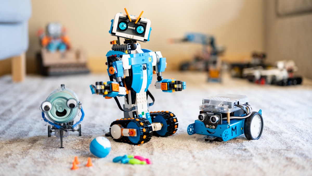 Home Robotics Maker Inspired Projects For Building Your Own Robots